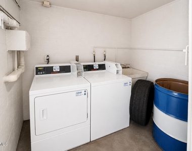 2226 W Heatherbrae Drive - Photo Thumbnail 19