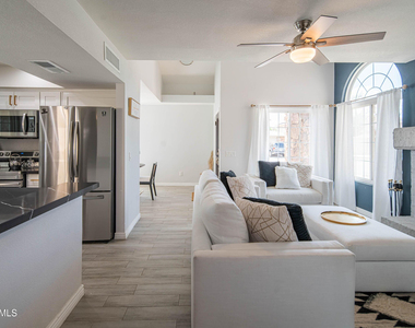 10615 N 63rd Drive - Photo Thumbnail 25
