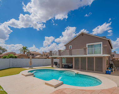 10615 N 63rd Drive - Photo Thumbnail 13