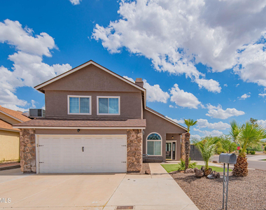 10615 N 63rd Drive - Photo Thumbnail 1