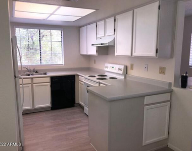 818 S Westwood -- - Photo Thumbnail 4