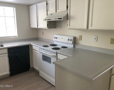 818 S Westwood -- - Photo Thumbnail 3