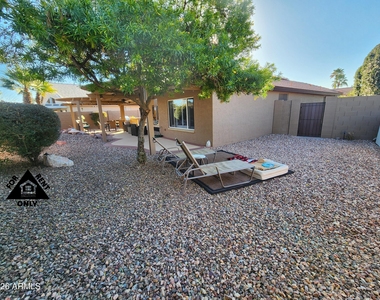 15548 W Catalina Drive - Photo Thumbnail 26