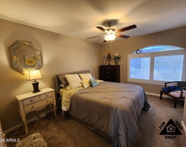 15548 W Catalina Drive - Photo Thumbnail 19
