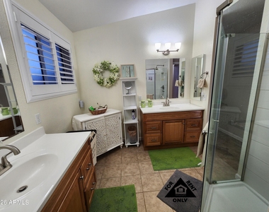 15548 W Catalina Drive - Photo Thumbnail 17