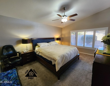 15548 W Catalina Drive - Photo Thumbnail 12
