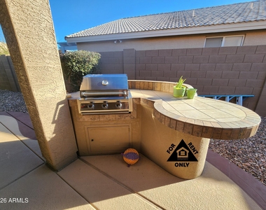 15548 W Catalina Drive - Photo Thumbnail 30