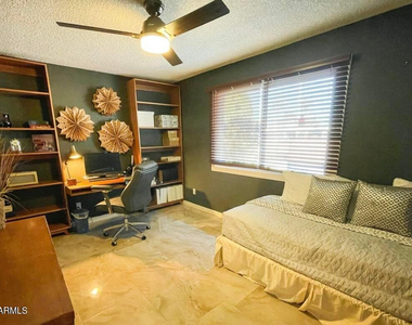 1255 E Riviera Drive - Photo Thumbnail 7