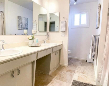 1255 E Riviera Drive - Photo Thumbnail 8
