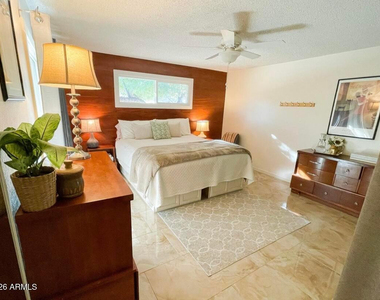 1255 E Riviera Drive - Photo Thumbnail 6