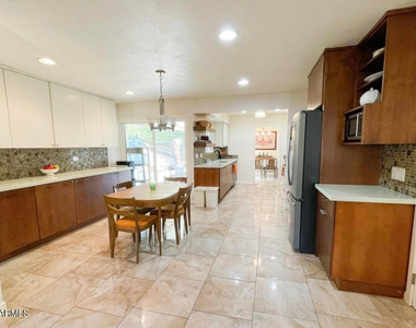 1255 E Riviera Drive - Photo Thumbnail 3