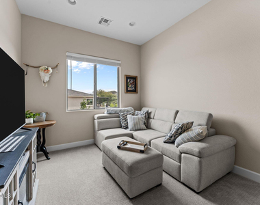 4060 Old Orchard Drive - Photo Thumbnail 7