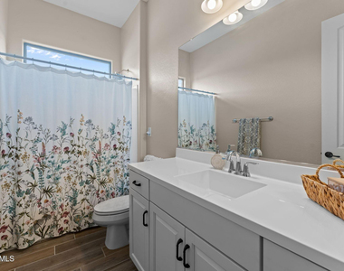 4060 Old Orchard Drive - Photo Thumbnail 6