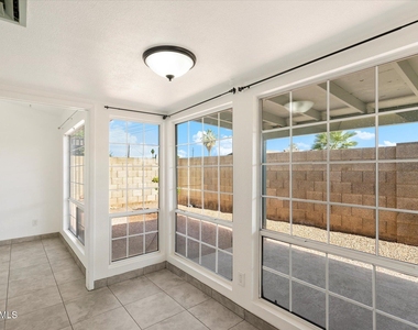 8037 N 40th Avenue - Photo Thumbnail 8
