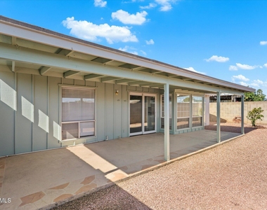 8037 N 40th Avenue - Photo Thumbnail 22
