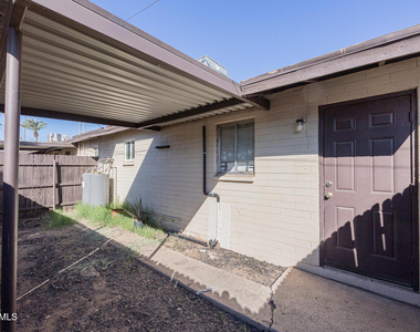 1915 N 26th Place - Photo Thumbnail 18