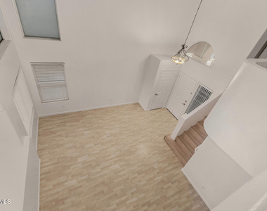1343 E Angela Drive - Photo Thumbnail 32