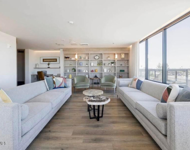 9449 N 90th Street - Photo Thumbnail 7