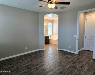 2822 W Blue River Drive - Photo Thumbnail 24