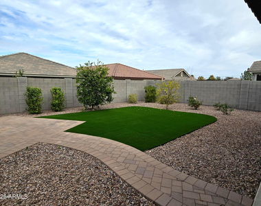 2822 W Blue River Drive - Photo Thumbnail 31