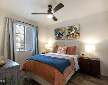 9449 N 90th Street - Photo Thumbnail 12