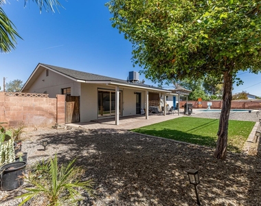 319 E Riviera Drive - Photo Thumbnail 29