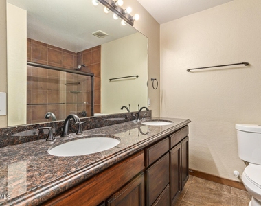 319 E Riviera Drive - Photo Thumbnail 17