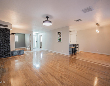 3137 N 4th Avenue - Photo Thumbnail 6