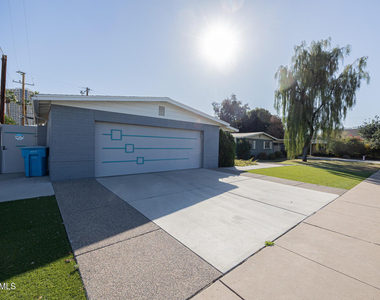 3137 N 4th Avenue - Photo Thumbnail 2