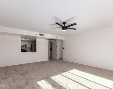 7840 E Camelback Road - Photo Thumbnail 5