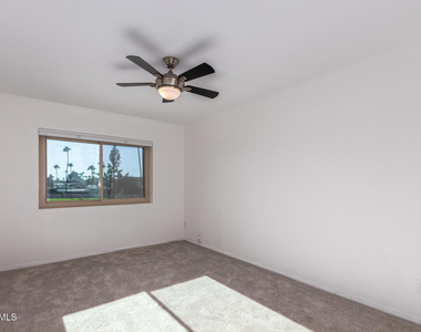 7840 E Camelback Road - Photo Thumbnail 16