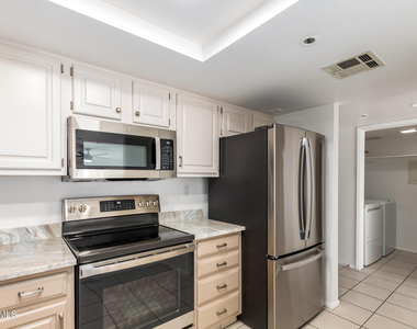 7840 E Camelback Road - Photo Thumbnail 26