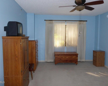 10330 W Thunderbird Boulevard - Photo Thumbnail 9