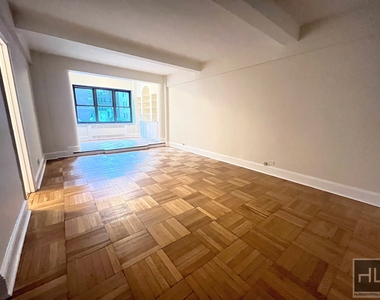 East 56 Street - Photo Thumbnail 1