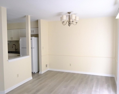 93 Oak Lane - Photo Thumbnail 4