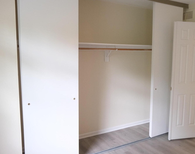 93 Oak Lane - Photo Thumbnail 9