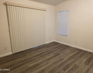 2521 W Desert Spring Way - Photo Thumbnail 23