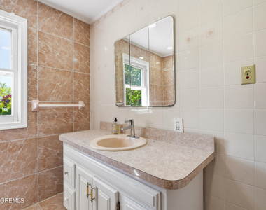 74 Poplar Avenue - Photo Thumbnail 26