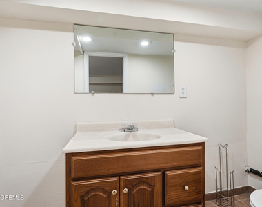 74 Poplar Avenue - Photo Thumbnail 30