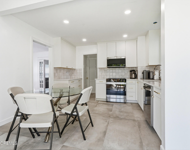 74 Poplar Avenue - Photo Thumbnail 15
