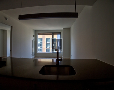 Spruce Street - Photo Thumbnail 19
