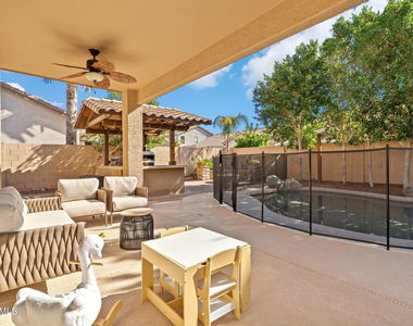 6943 W Tether Trail - Photo Thumbnail 16