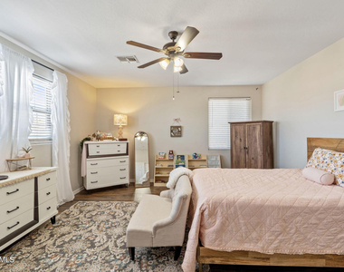 6943 W Tether Trail - Photo Thumbnail 48
