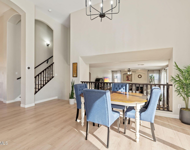 6943 W Tether Trail - Photo Thumbnail 11