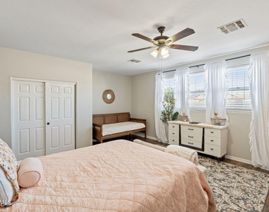 6943 W Tether Trail - Photo Thumbnail 49