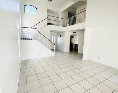 12770 N 89th Street - Photo Thumbnail 1