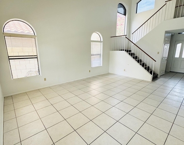 12770 N 89th Street - Photo Thumbnail 3