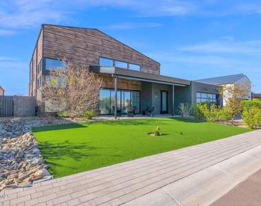 8430 S 10th Lane - Photo Thumbnail 1