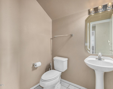 4334 E Anderson Drive - Photo Thumbnail 31