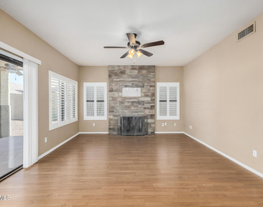 4334 E Anderson Drive - Photo Thumbnail 11